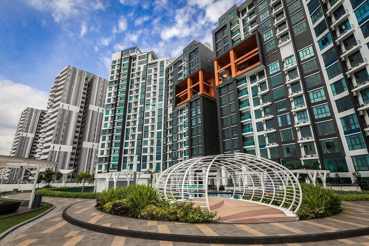 Rentostay Bayu Puteri Apartment-Crescent Bay Suites 新山 公寓