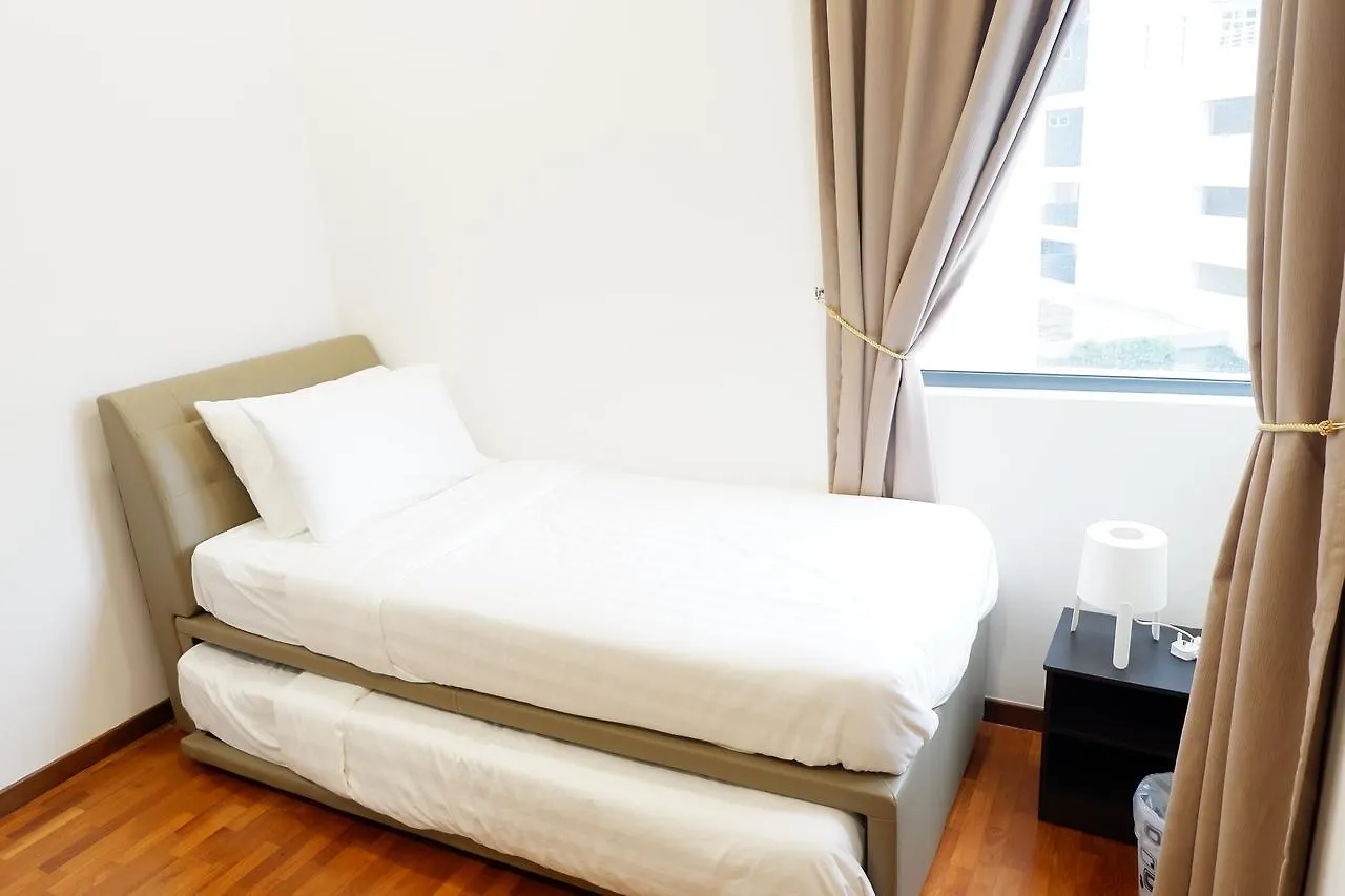 Rentostay Bayu Puteri Apartment-Crescent Bay Suites Johor Bahru Malaysia