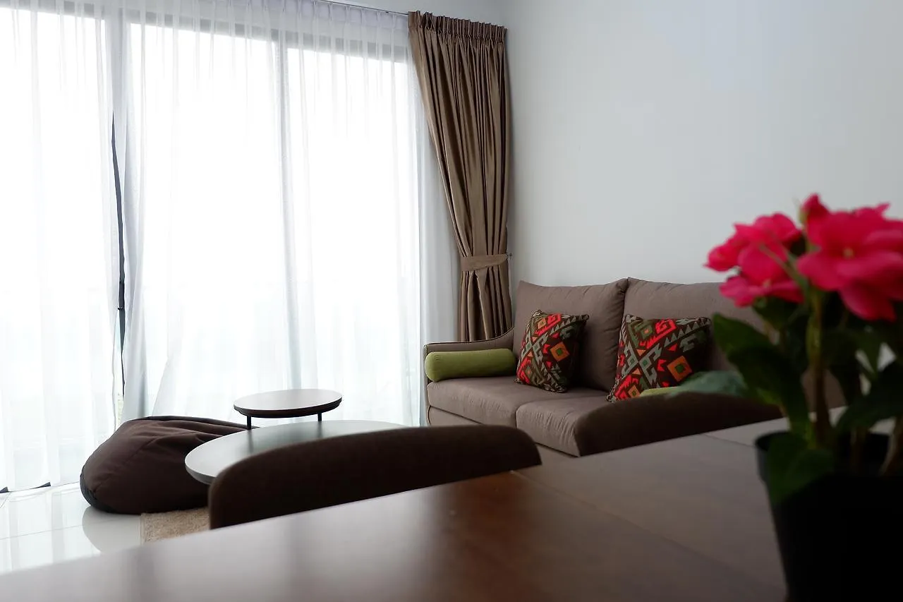 Rentostay Bayu Puteri Apartment-Crescent Bay Suites Johor Bahru 0*,  Malaysia