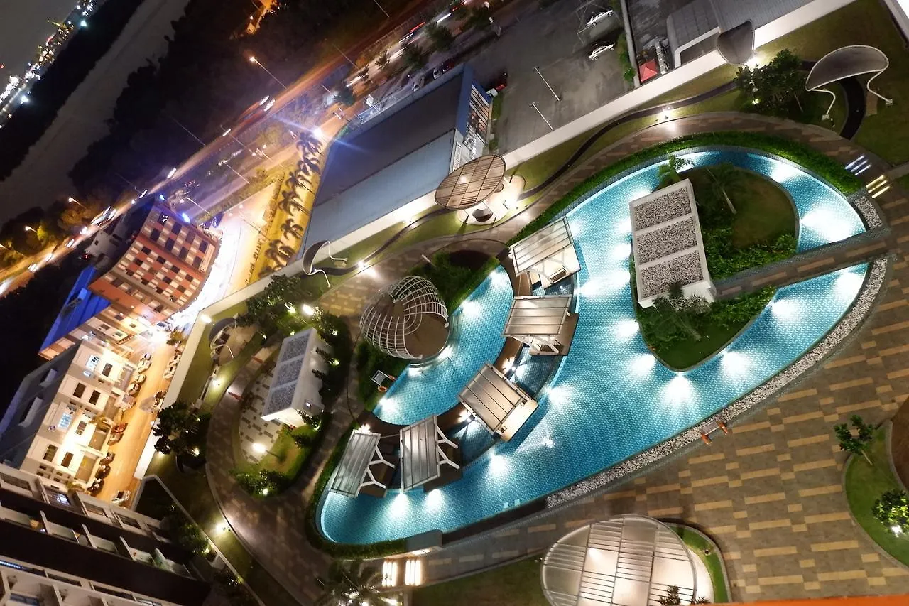 Rentostay Bayu Puteri Apartment-Crescent Bay Suites Johor Bahru 0*,