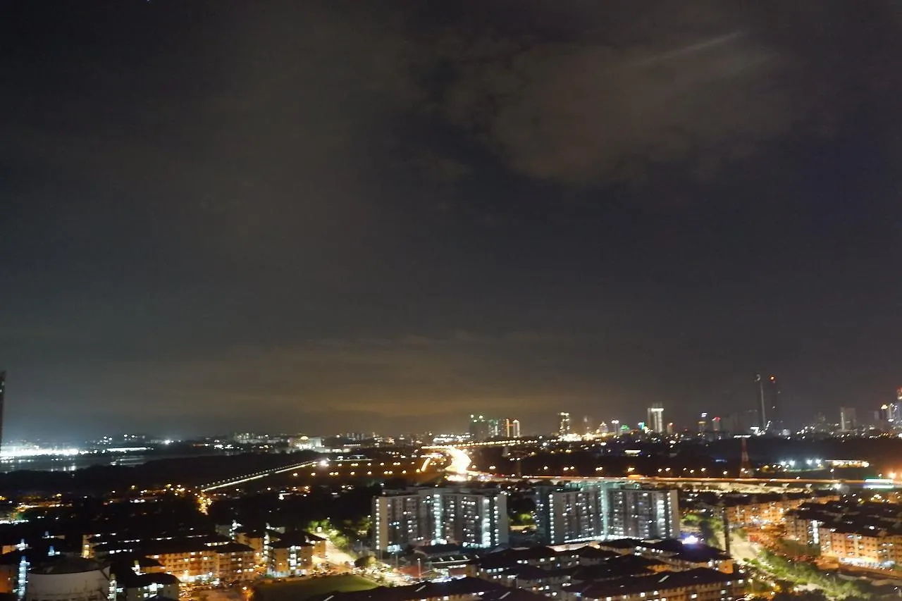 Rentostay Bayu Puteri Apartment-Crescent Bay Suites Johor Bahru Lägenhet
